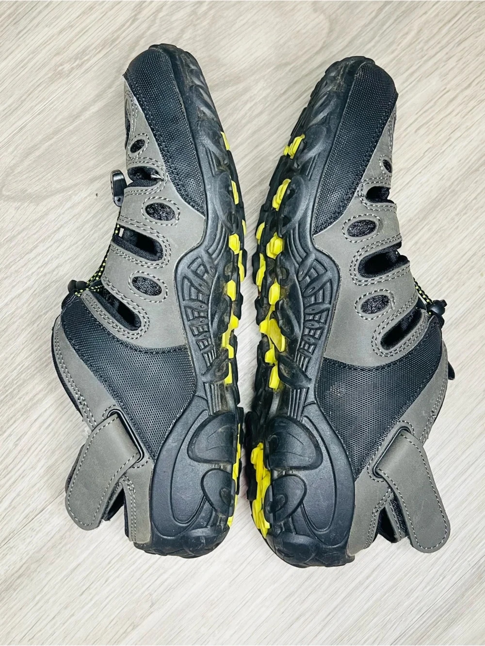Saguaro Mens Womens Athletic Sandal Closed Toe Outdoor Walking Water Shoes Sz 40